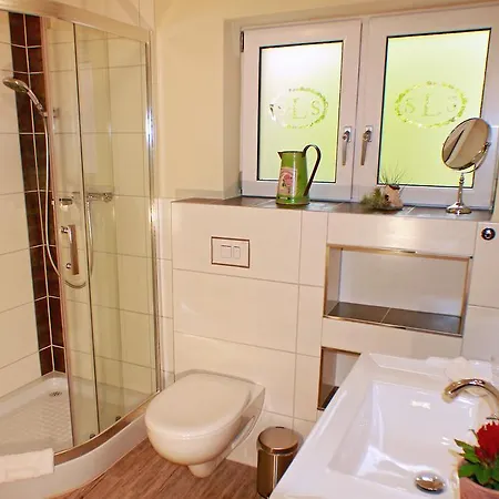 Ferienhaus-stobenstrasse-de # Terrasse # Parkplatz *